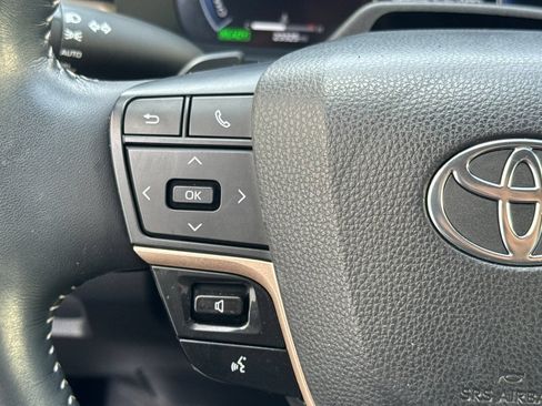 Certified 2024 Toyota Crown Platinum AWD/4WD image 31