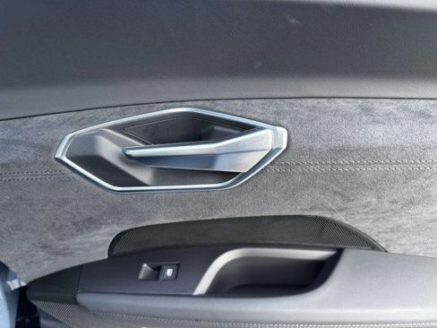 Used 2023 Audi e-tron GT Premium Plus w/ Performance Package image 38