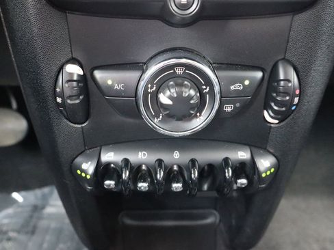 Used 2012 MINI Cooper Hardtop w/ Cold Weather Pkg image 16