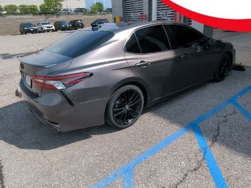 Used 2022 Toyota Camry XSE image 1