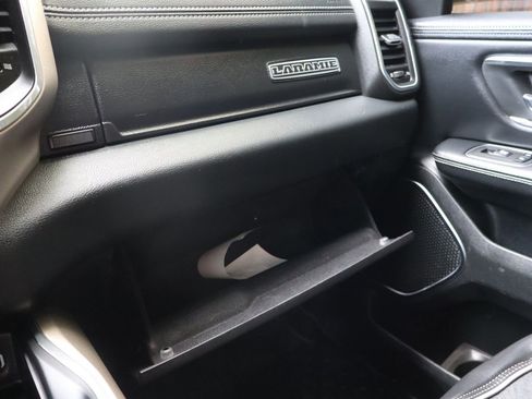 Used 2019 RAM 1500 Laramie AWD/4WD image 36