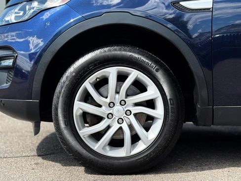 Used 2017 Land Rover Discovery Sport HSE AWD/4WD image 9
