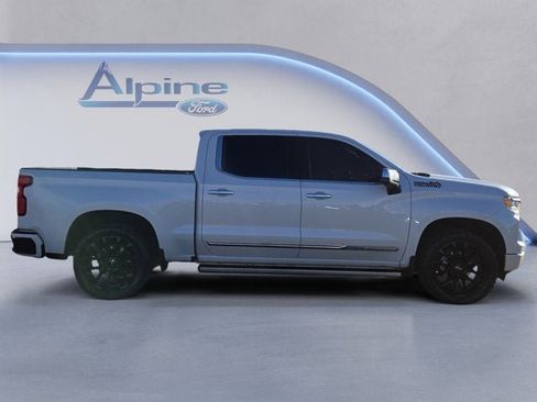 Used 2023 Chevrolet Silverado 1500 High Country w/ Technology Package image 6