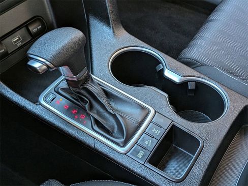 Used 2020 Kia Sportage LX image 16