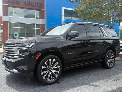 Used 2023 Chevrolet Tahoe High Country w/ Premium Package 2 AWD/4WD image 1