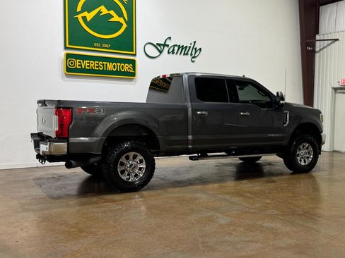 Used 2019 Ford F250 XLT w/ XLT Premium Package image 8