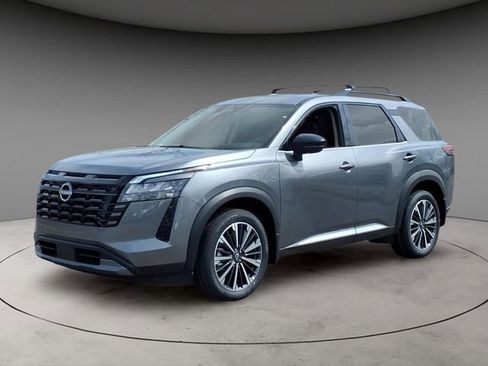 New 2026 Nissan Pathfinder Platinum AWD/4WD image 1