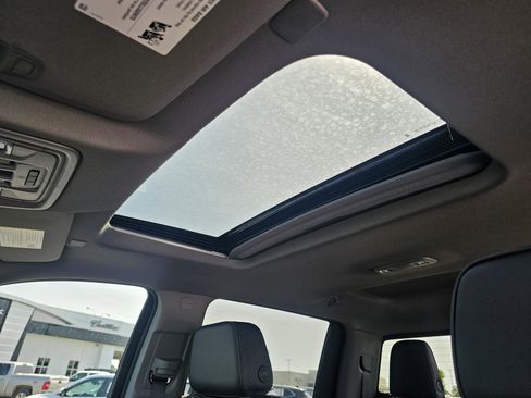 New 2025 GMC Sierra 2500 Denali w/ Technology Package image 16