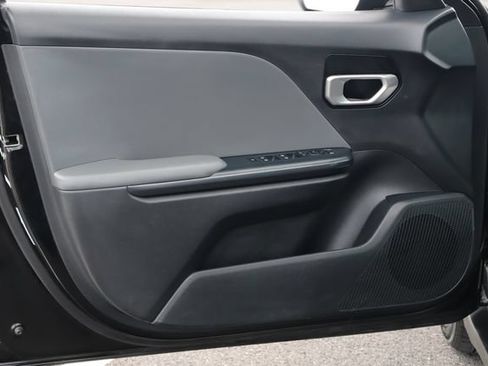 Used 2025 Kia K4 FWD image 16
