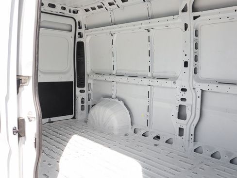 Used 2023 RAM ProMaster 2500 image 14