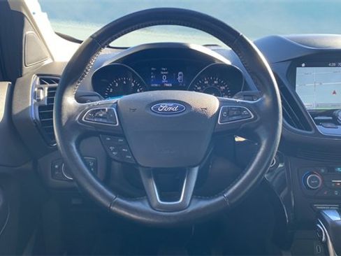 Used 2019 Ford Escape Titanium image 11