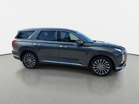 Used 2023 Hyundai Palisade Calligraphy w/ Cargo Package AWD/4WD image 3