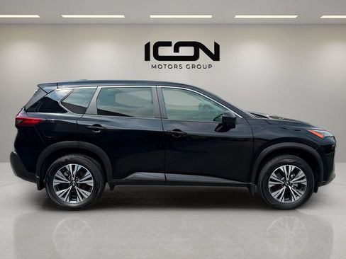 Used 2023 Nissan Rogue SV AWD/4WD image 9
