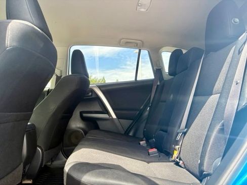 Used 2016 Toyota RAV4 LE FWD image 27