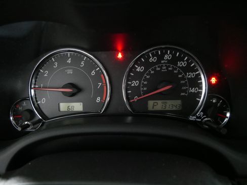 Used 2013 Toyota Corolla S w/ Premium Pkg FWD image 21