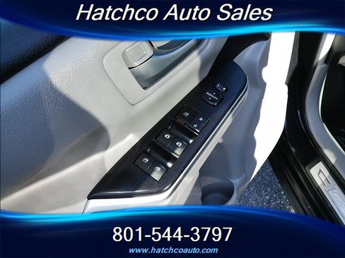 Used 2017 Toyota Camry LE w/ Protection Package (Q2) FWD image 19