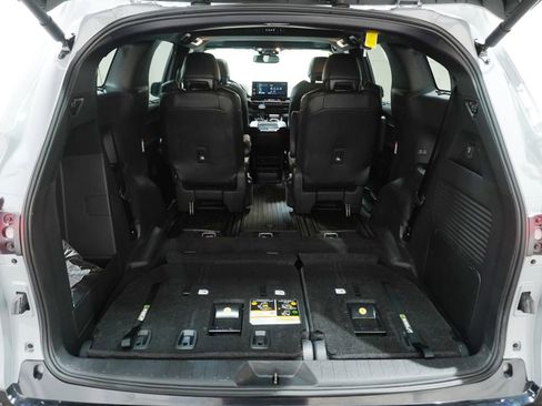 Used 2025 Toyota Sienna XSE w/ XSE Premium Package AWD/4WD image 6