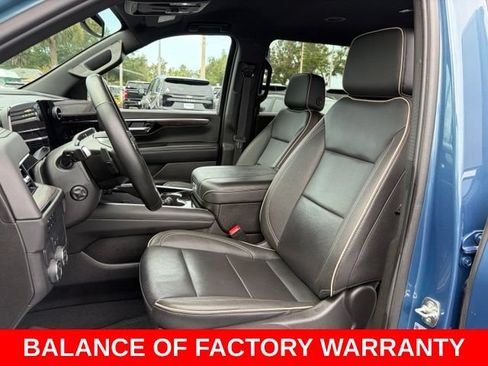 Used 2025 Chevrolet Suburban Premier RWD image 14