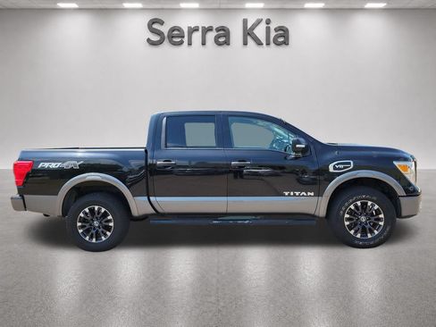 Used 2017 Nissan Titan PRO-4X AWD/4WD image 7