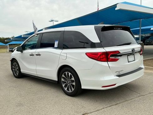 Used 2024 Honda Odyssey EX-L image 4