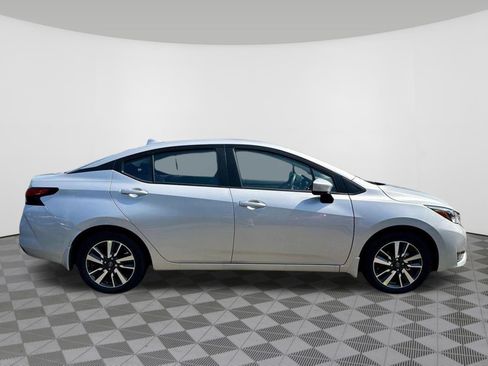 Used 2025 Nissan Versa SV w/ Trunk Package FWD image 2
