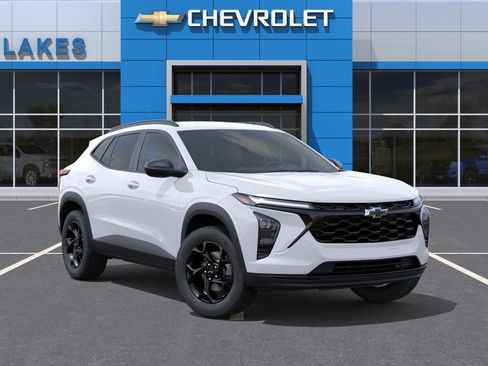 New 2026 Chevrolet Trax LT w/ Driver Confidence Package FWD image 7
