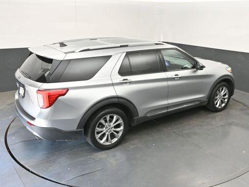 Used 2021 Ford Explorer Limited w/ Equipment Group 301A image 39