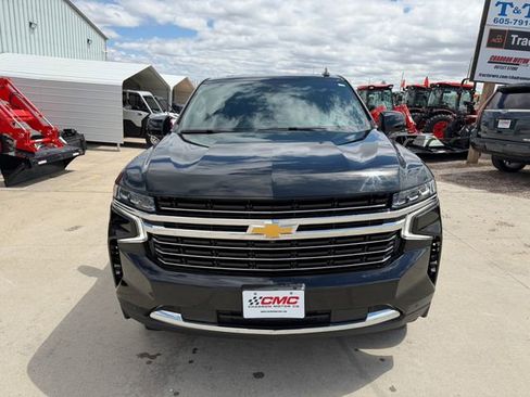 Used 2024 Chevrolet Tahoe LT w/ LT Signature Plus Package AWD/4WD image 2