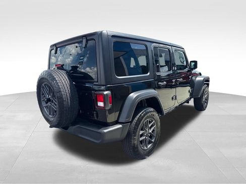 Used 2025 Jeep Wrangler Unlimited Sport AWD/4WD image 6