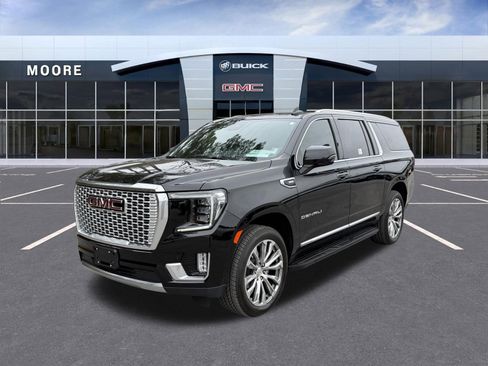 Used 2024 GMC Yukon XL Denali w/ Advanced Technology Package image 7