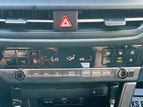 Used 2024 Kia Seltos SX image 16