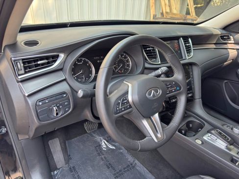 Used 2023 INFINITI QX50 Luxe FWD image 13