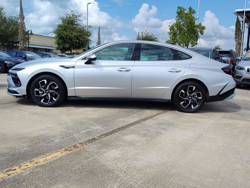 Used 2025 Hyundai Sonata SEL FWD image 3