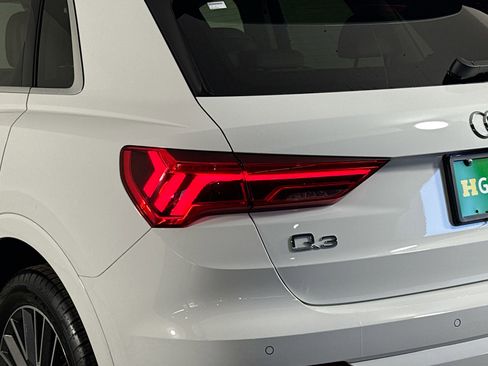 Used 2021 Audi Q3 2.0T Premium w/ Convenience Package image 36