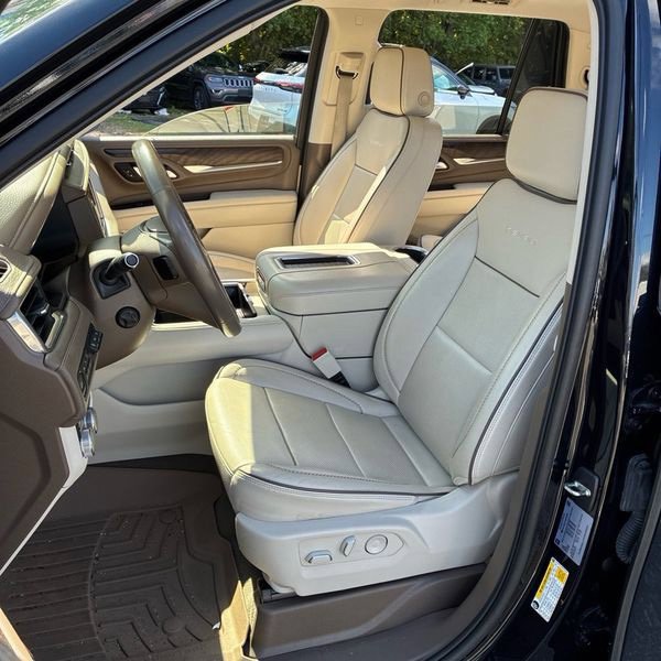 Used 2022 GMC Yukon Denali AWD/4WD image 5