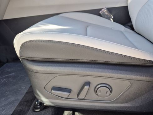 New 2026 Kia Sportage EX image 11