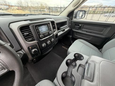 Used 2019 RAM 1500 Express AWD/4WD image 17