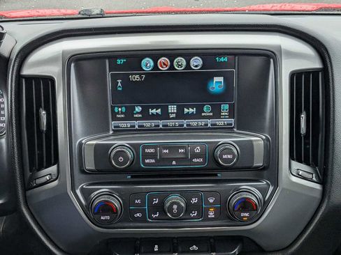 Used 2017 Chevrolet Silverado 1500 LT w/ All Star Edition image 27