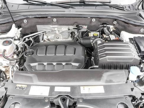 Used 2024 Volkswagen Atlas SEL Premium R-Line image 44