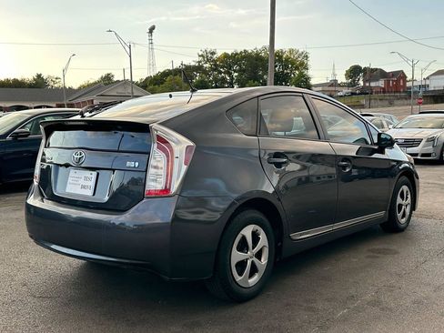 Used 2013 Toyota Prius Two w/ Preferred Accessory Pkg FWD image 10