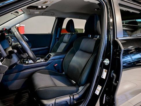 Used 2025 Mitsubishi Outlander ES image 14