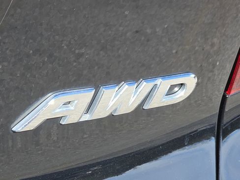 Used 2024 Honda Passport EX-L image 9