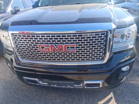 Used 2015 GMC Sierra 1500 Denali w/ Driver Alert Package AWD/4WD image 2