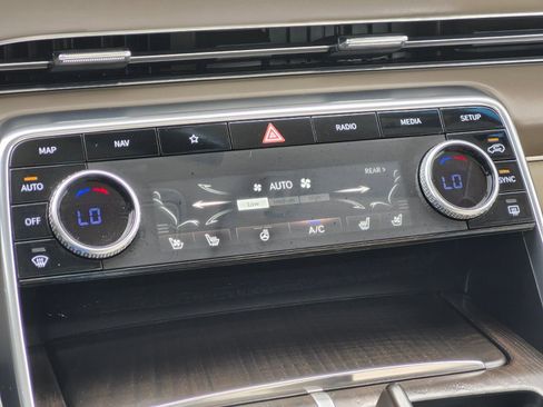 Used 2024 Genesis GV80 3.5T image 24