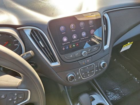 Used 2024 Chevrolet Malibu LT image 20