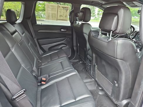 Used 2020 Jeep Grand Cherokee High Altitude AWD/4WD image 16