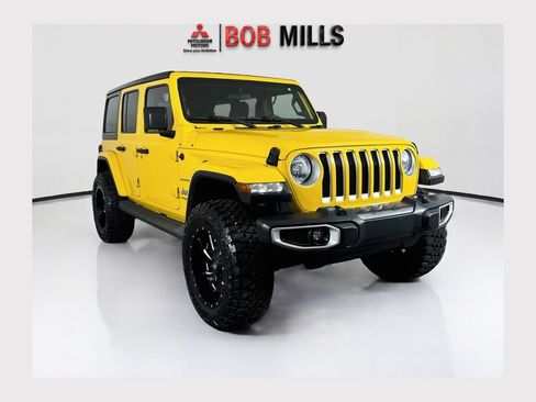 Used 2020 Jeep Wrangler Unlimited Sahara AWD/4WD image 1