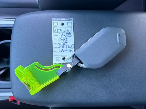 Used 2025 Kia K4 GT-Line w/ GT-Line Premium Package image 39