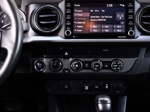 Used 2020 Toyota Tacoma TRD Off-Road image 20