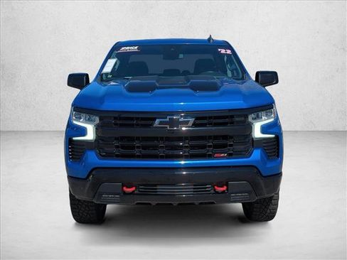 Used 2022 Chevrolet Silverado 1500 LT Trail Boss w/ LPO, Dark Essentials Package image 2